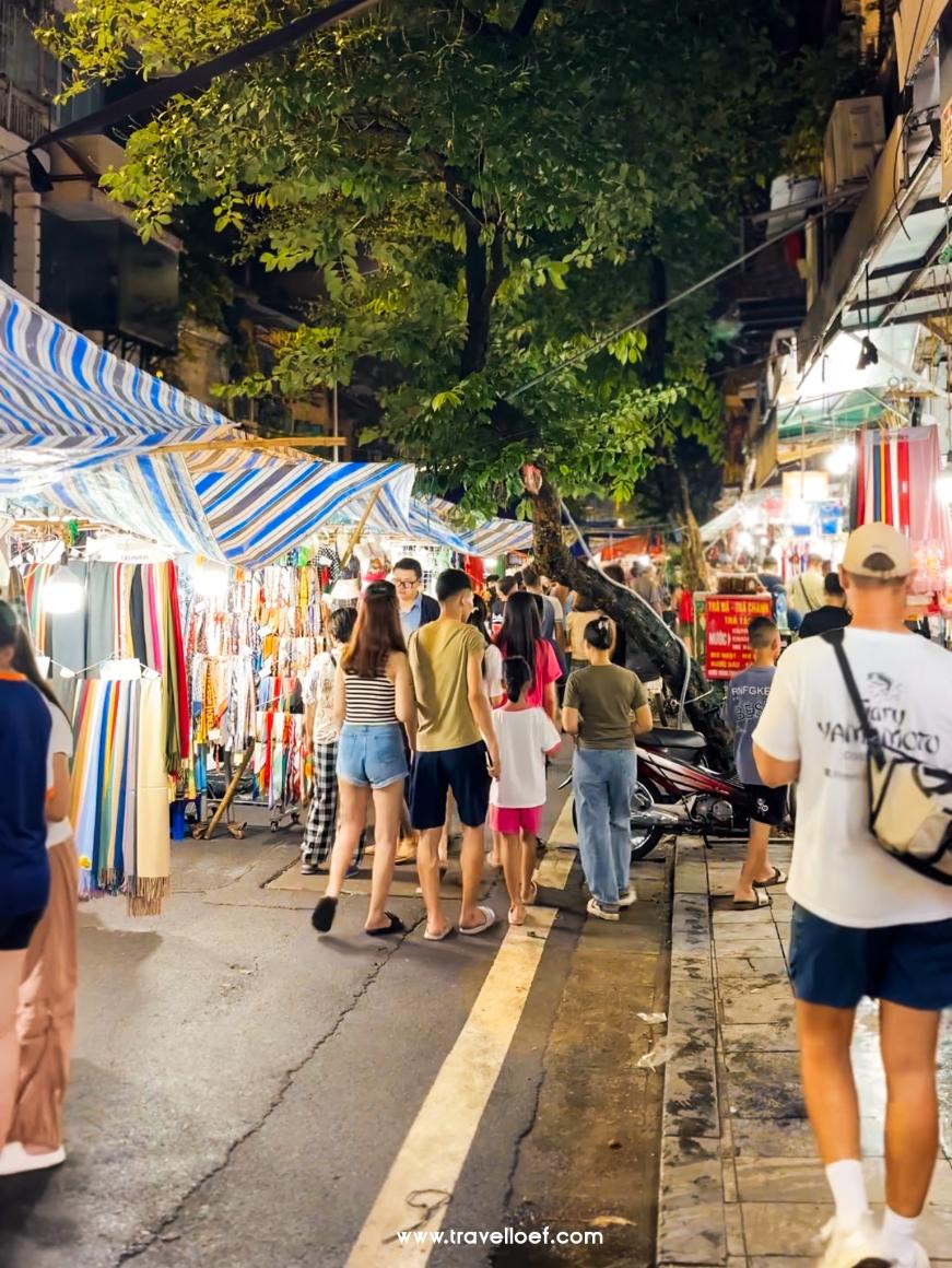weekend markt in Hanoi Vietnam